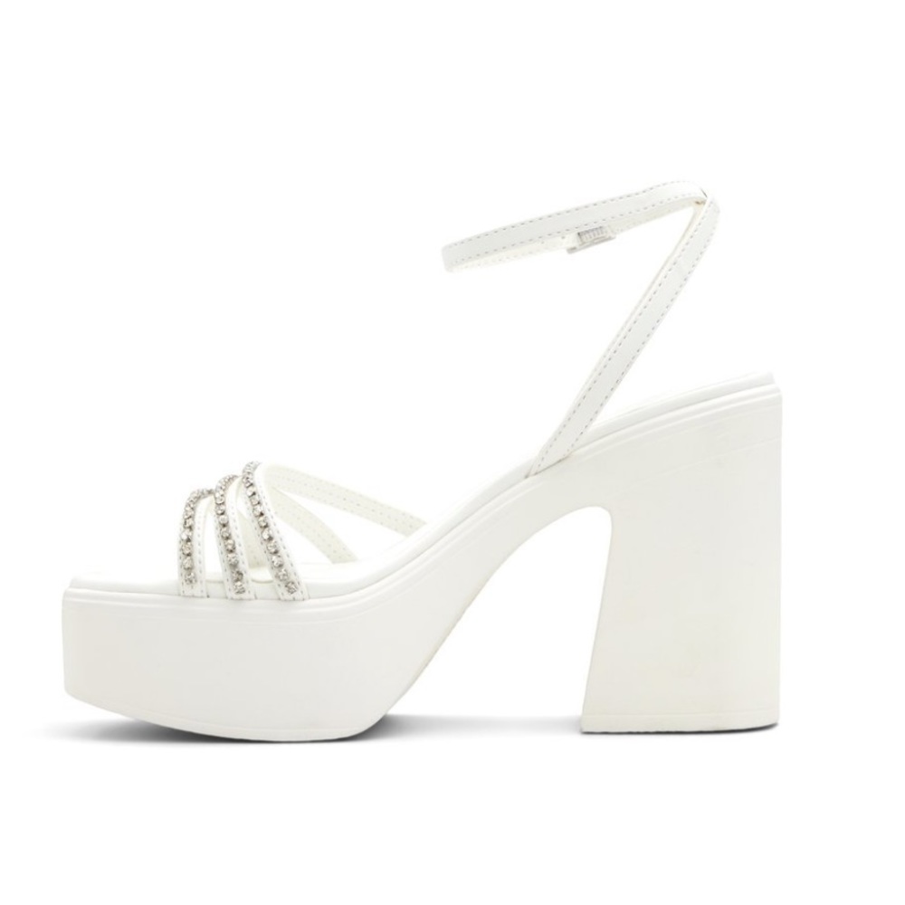 Call it Spring Iriss Shoe in white
